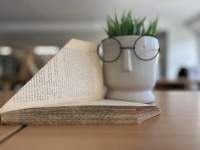 Obrázok k aktualite V Sásovej otvorili obnovenú knižnicu, BBSK spúšťa výpožičky audiokníh